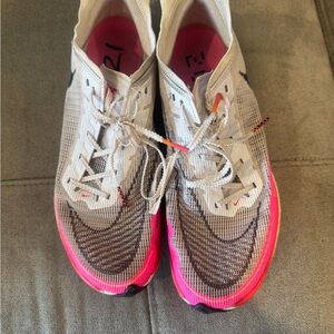 Nike Women's vaporfly size 9.5 - White and Pink